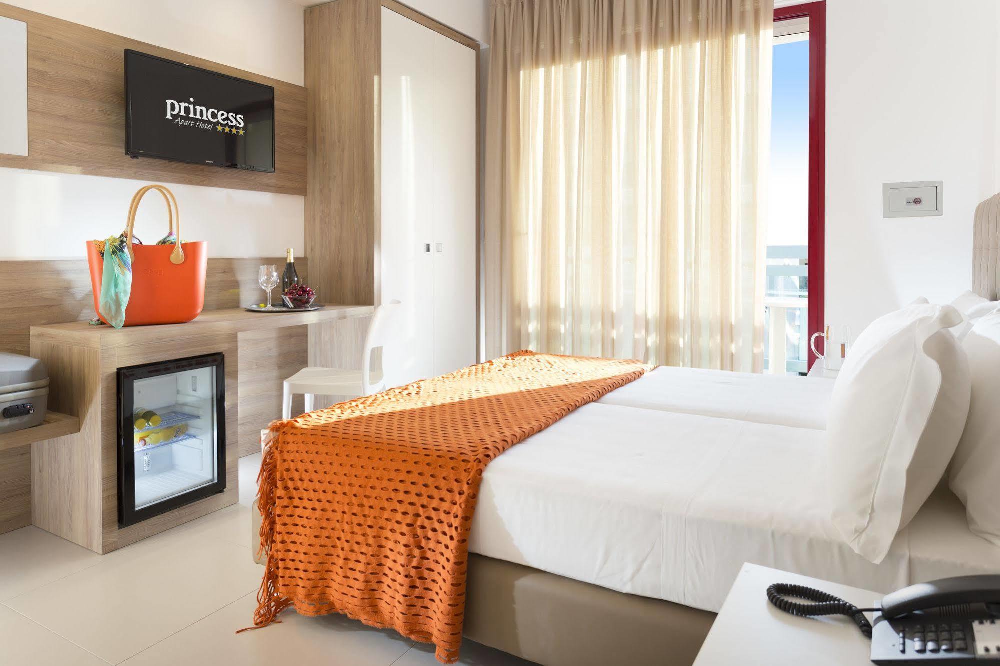 Princess Aparthotel Bibione Exterior photo