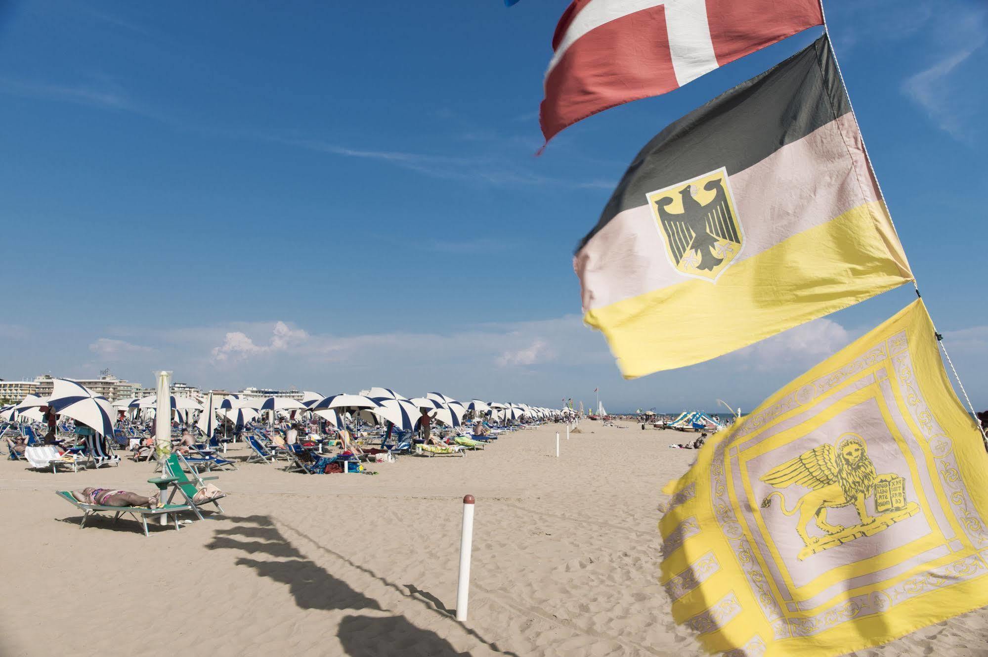Princess Aparthotel Bibione Exterior photo