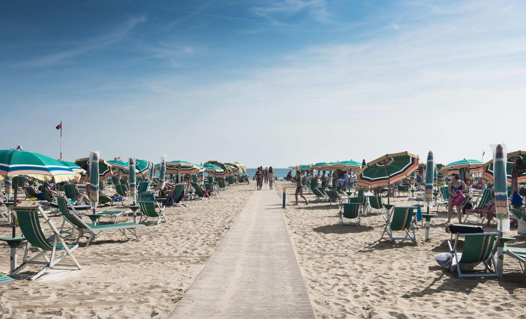 Princess Aparthotel Bibione Exterior photo